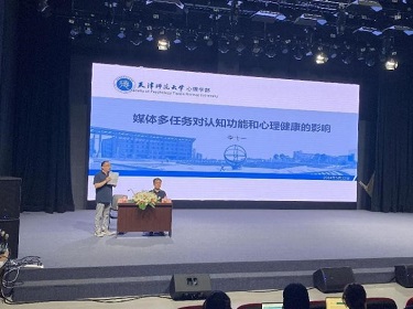 李士一1.jpg 李士一1.jpg